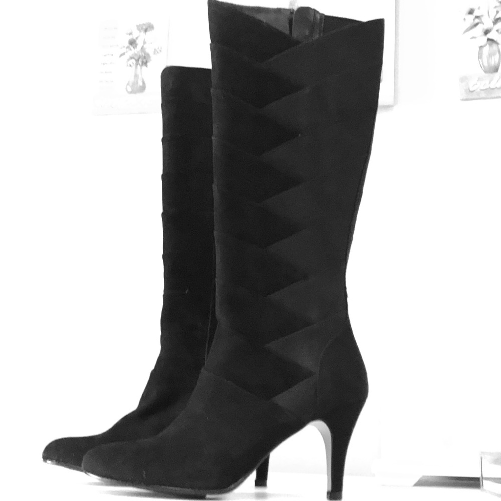 NIB Black Suede Heeled Boots